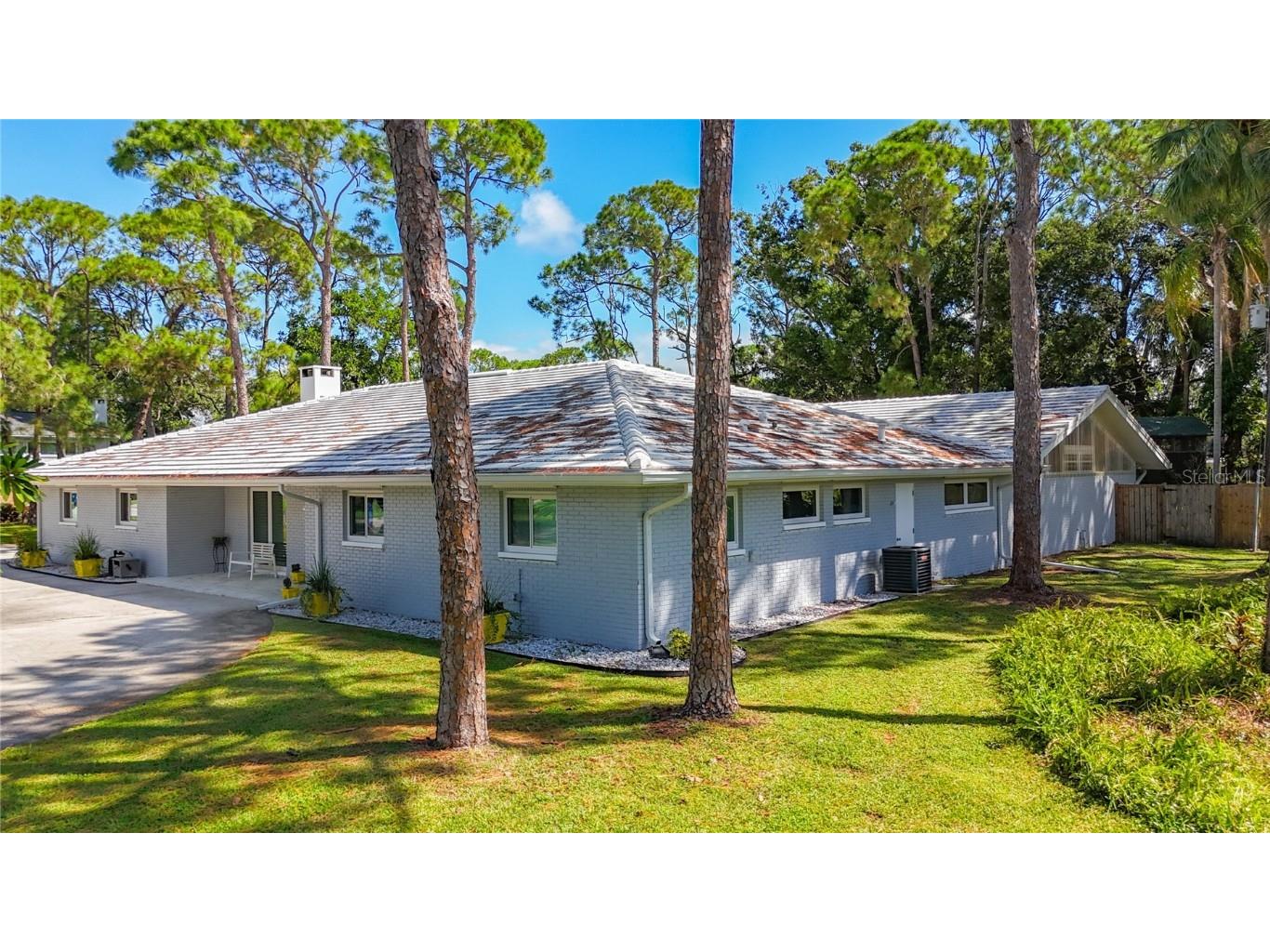 8693 15th Street N Saint Petersburg FL 33702 TB8438087 image11