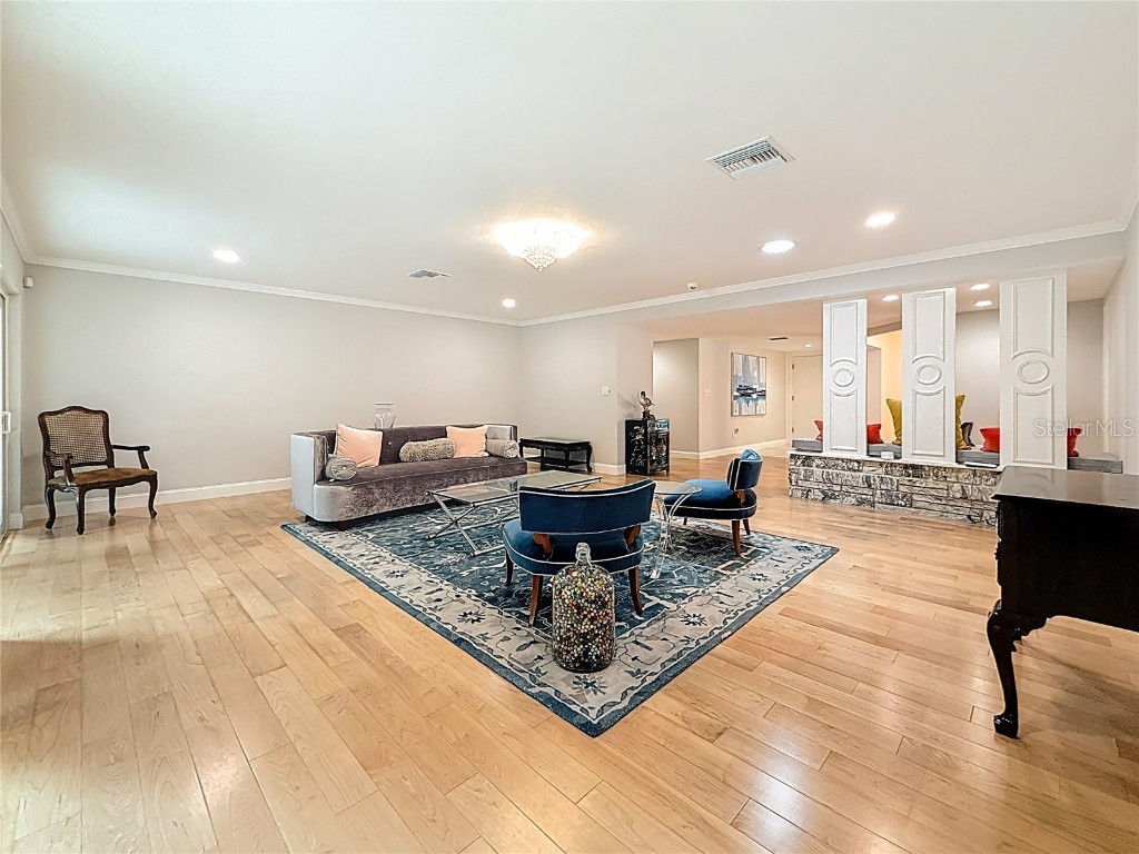 8693 15th Street N Saint Petersburg FL 33702 TB8438087 image23