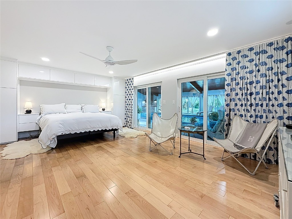 8693 15th Street N Saint Petersburg FL 33702 TB8438087 image42