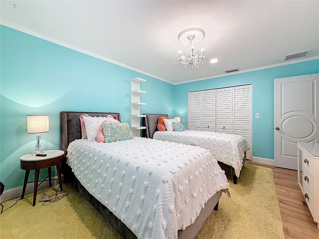 8693 15th Street N Saint Petersburg FL 33702 TB8438087 image61