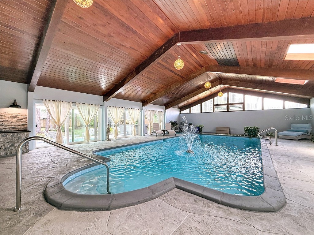 8693 15th Street N Saint Petersburg FL 33702 TB8438087 image77