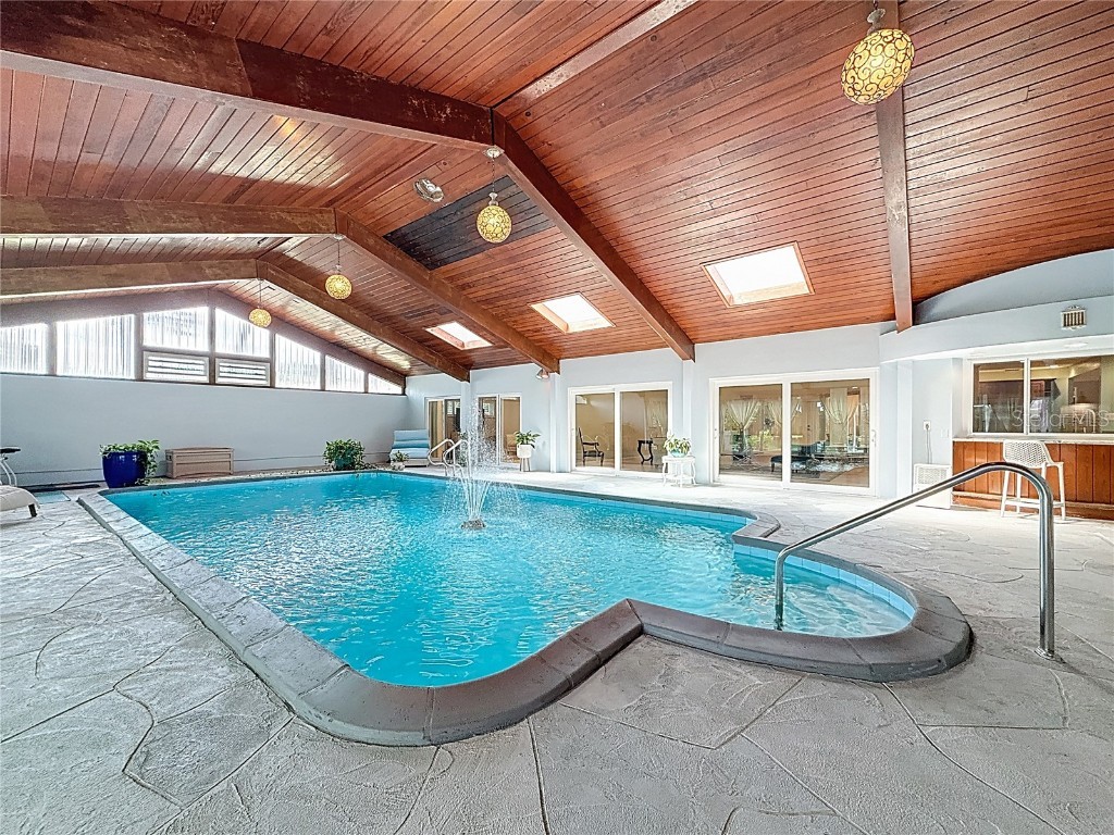 8693 15th Street N Saint Petersburg FL 33702 TB8438087 image78