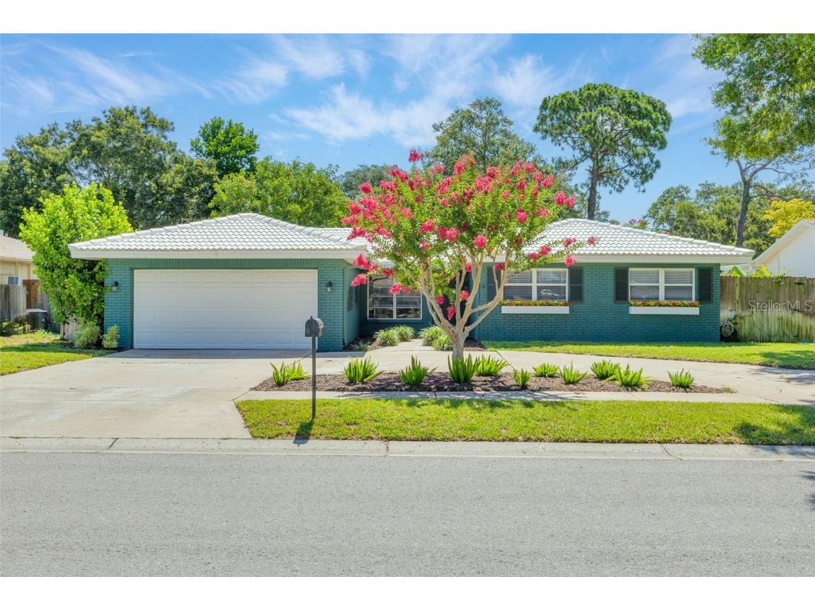 8693 Pinetree Drive E Seminole FL 33772 U8246945 image1
