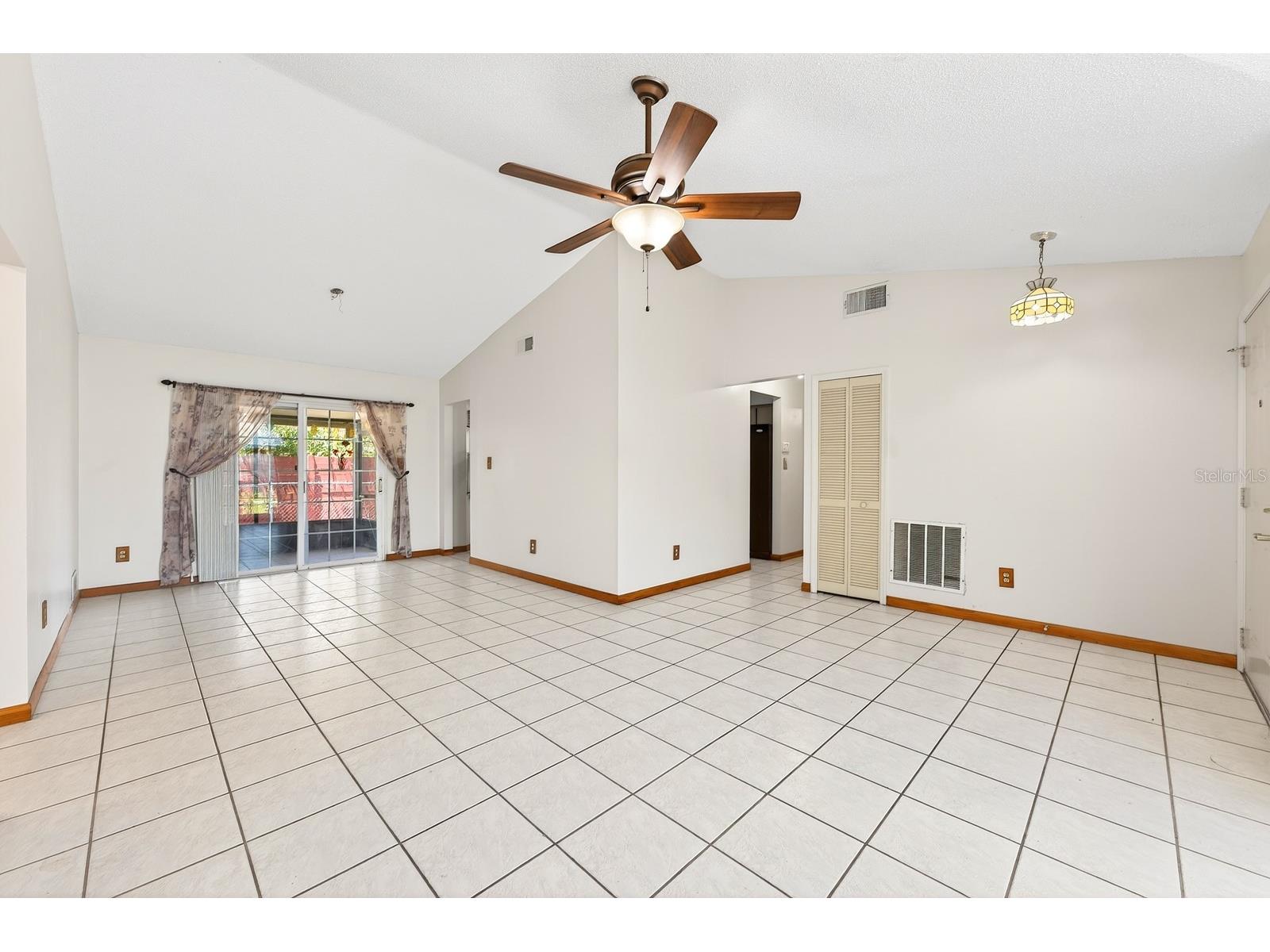 87 Florida Parkway Kissimmee FL 34743 O6405038 image28