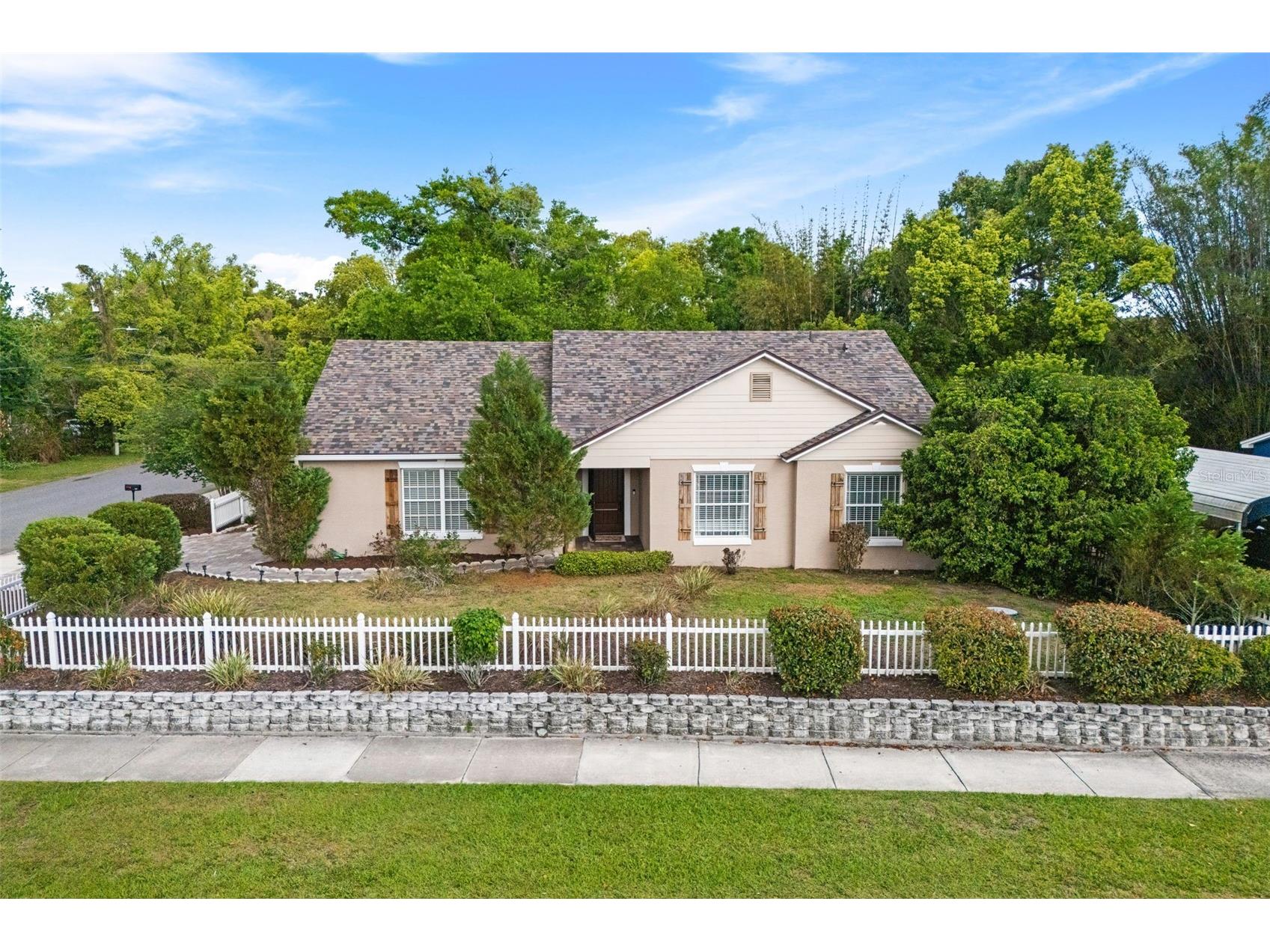 870 Carlson Drive Orlando FL 32804 G5110450 image1