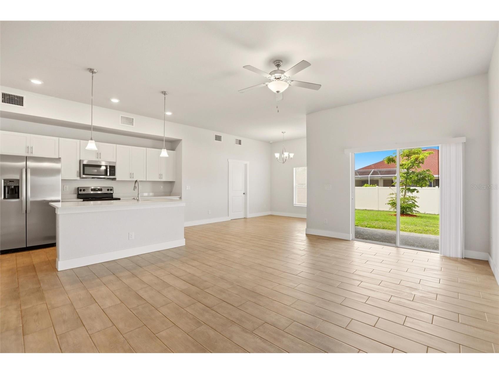 870 Columbia Street Port Charlotte FL 33948 C7525405 image3