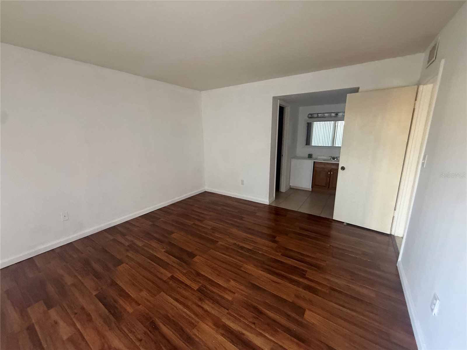 870 Village Lake Terrace N #101 Saint Petersburg FL 33716 TB8492765 image11