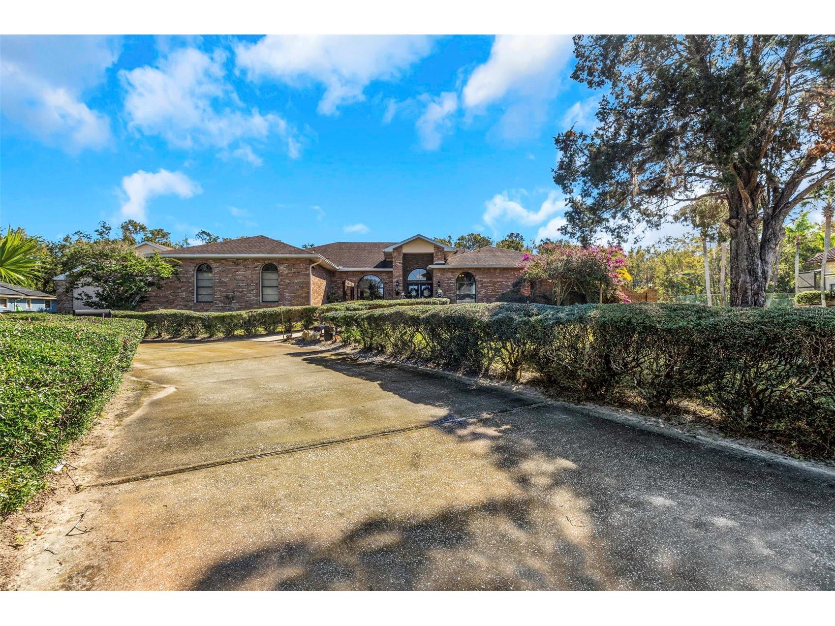 8700 Cessna Drive New Port Richey FL 34654 - DE PONDO W7870455 image1