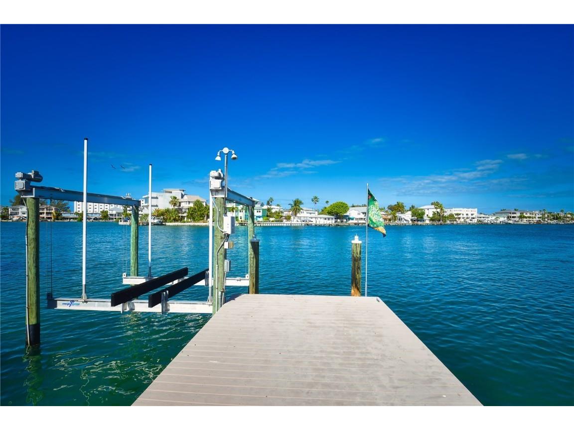 8700 Gulf Boulevard Saint Pete Beach FL 33706 - INTRACOASTAL WATERWAY U8194279 image1