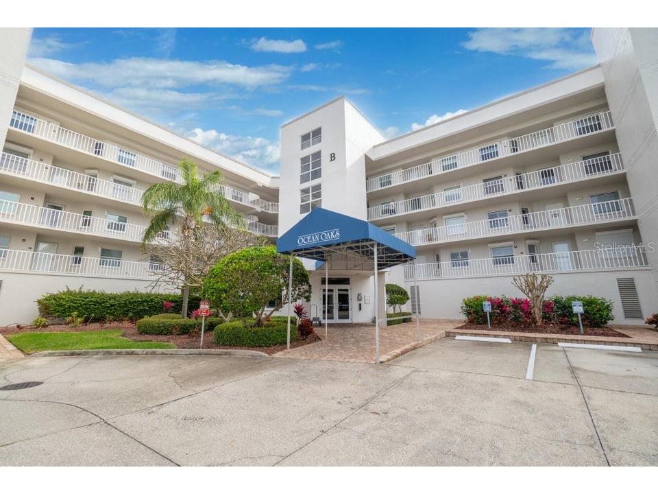 8700 Ridgewood Avenue #PH2B Cape Canaveral FL 32920 O6175917 image1