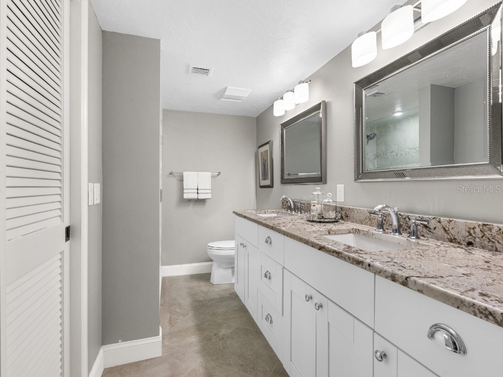 8701 Midnight Pass Road #104 Sarasota FL 34242 - LITTLE SARASOTA BAY A4657368 image20