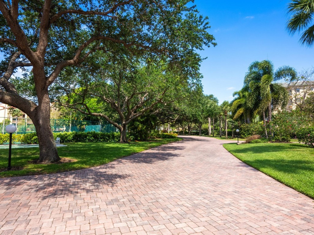 8701 Midnight Pass Road #104 Sarasota FL 34242 - LITTLE SARASOTA BAY A4657368 image31