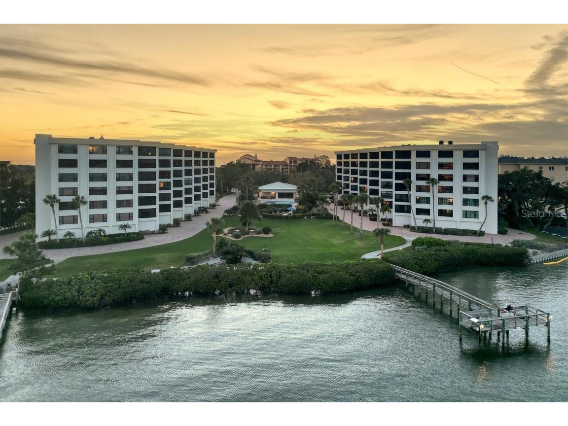 8701 Midnight Pass Road #204A Sarasota FL 34242 A4560434 image1
