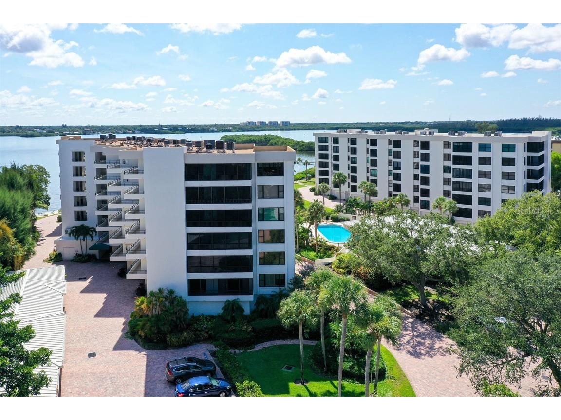 8701 Midnight Pass Road #505A Sarasota FL 34242 A4577238 image1