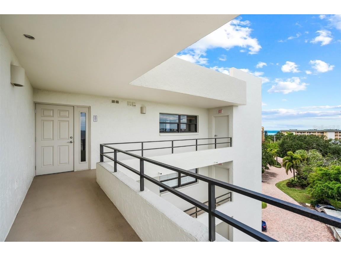 8701 Midnight Pass Road #607A Sarasota FL 34242 - INTRACOASTAL WATERWAY A4572047 image1