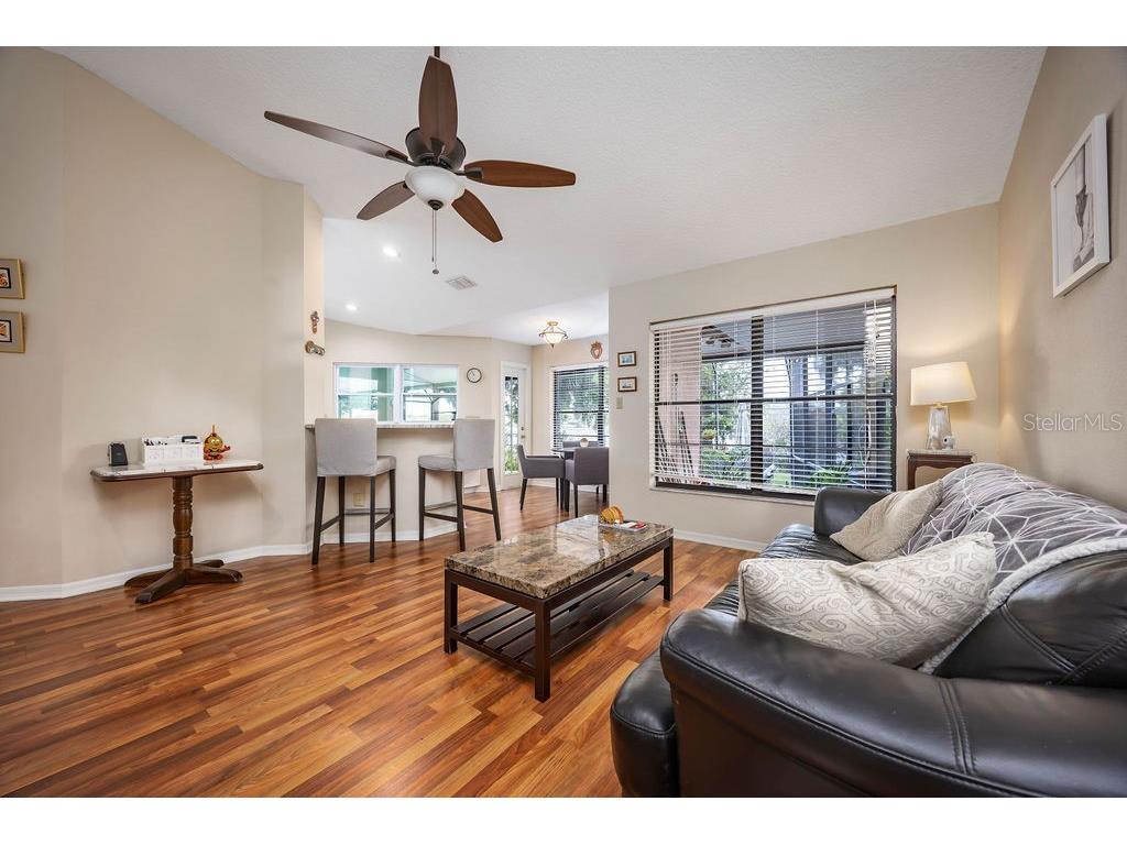 8701 Rose Pointe Court Orlando FL 32835 - LAKE ROSE O6395753 image11