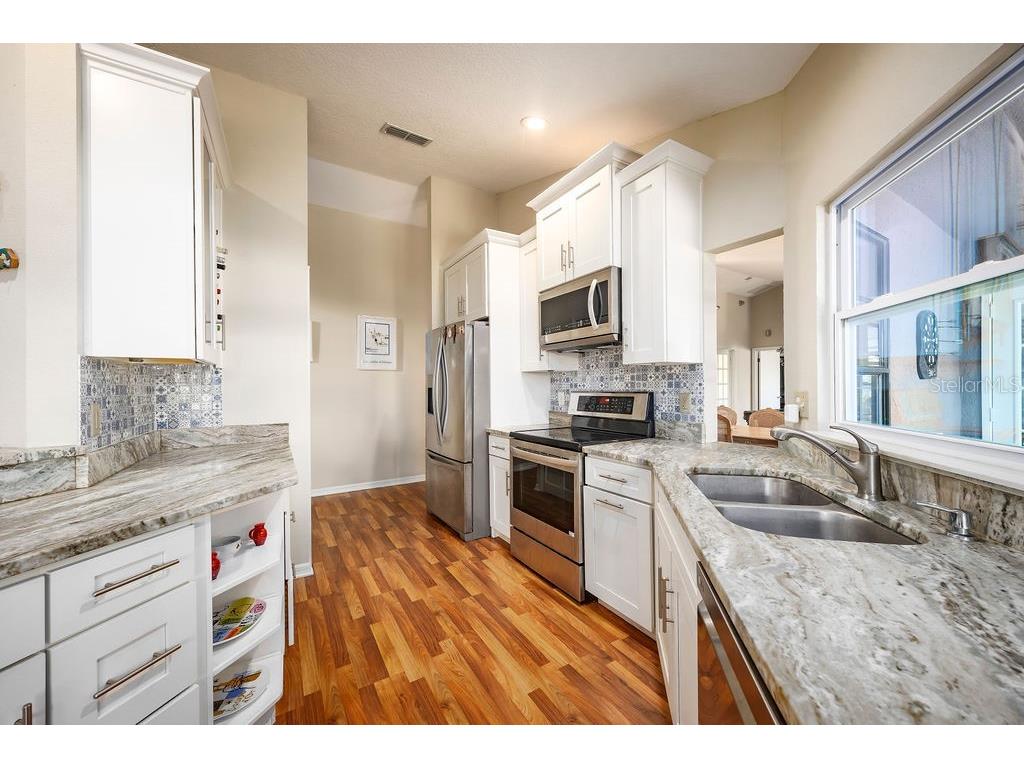 8701 Rose Pointe Court Orlando FL 32835 - LAKE ROSE O6395753 image13