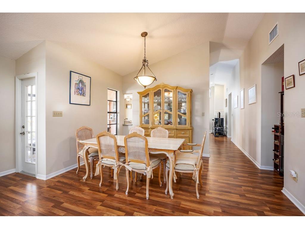8701 Rose Pointe Court Orlando FL 32835 - LAKE ROSE O6395753 image15