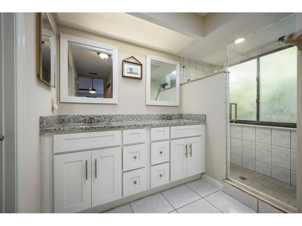 8701 Rose Pointe Court Orlando FL 32835 - LAKE ROSE O6395753 image21