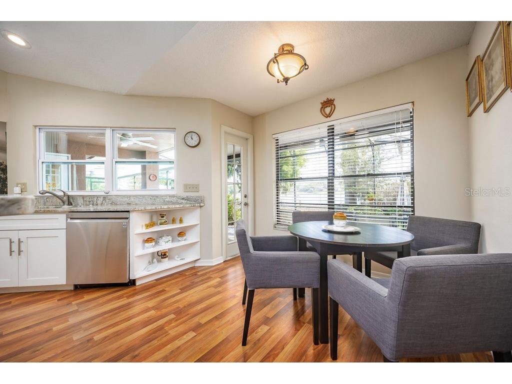 8701 Rose Pointe Court Orlando FL 32835 - LAKE ROSE O6395753 image9