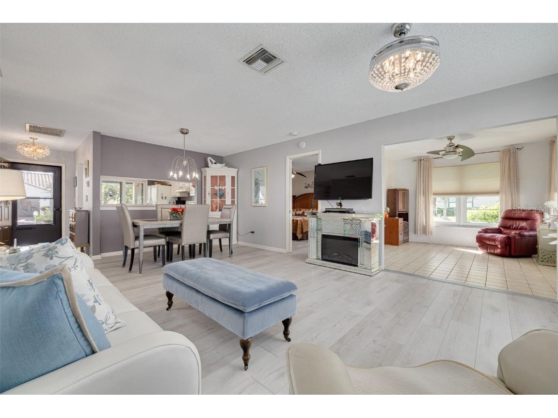 8702 40th Way N Pinellas Park FL 33782 TB8438910 image11