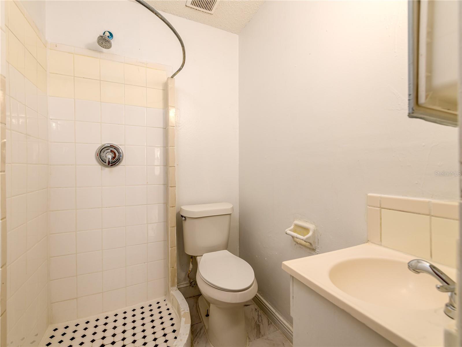 8702 Fish Lake Road Tampa FL 33619 TB8517277 image21