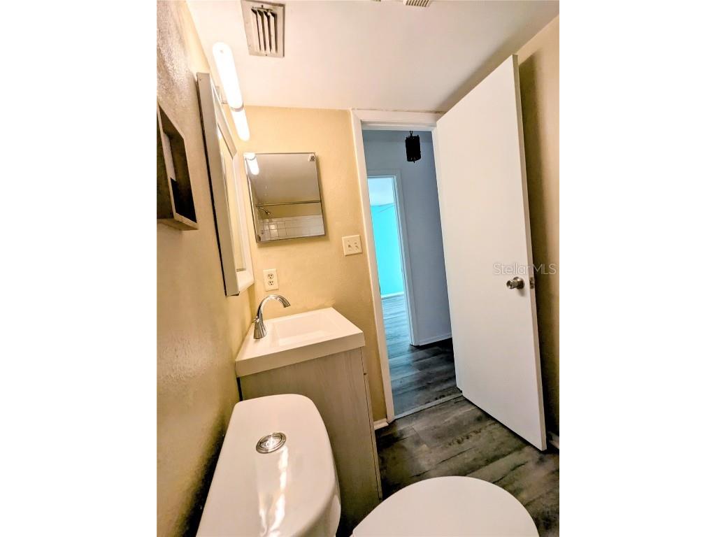 8702 Mallard Reserve Drive #104 Tampa FL 33614 TB8448558 image12