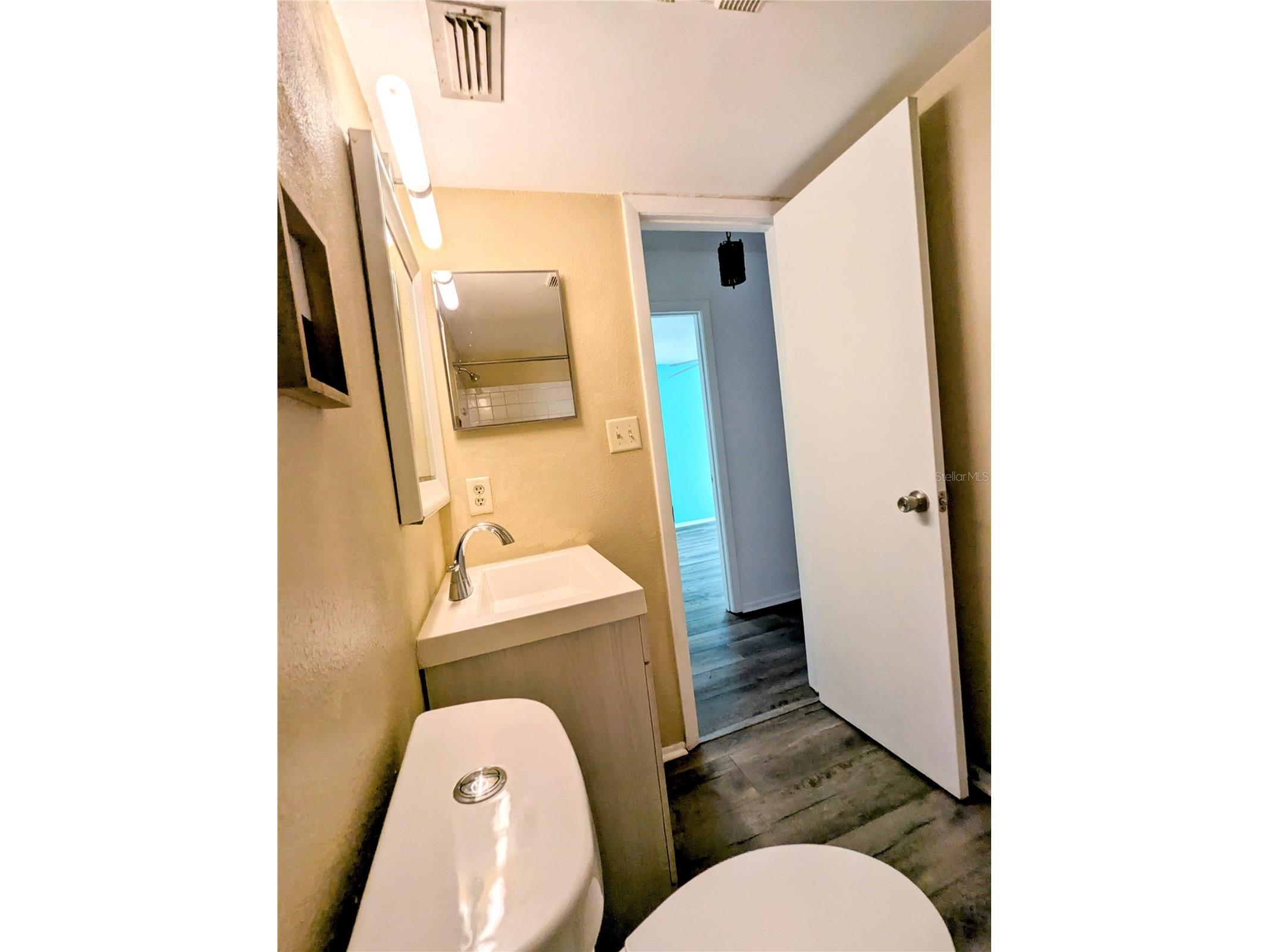 8702 Mallard Reserve Drive #104 Tampa FL 33614 TB8489758 image14