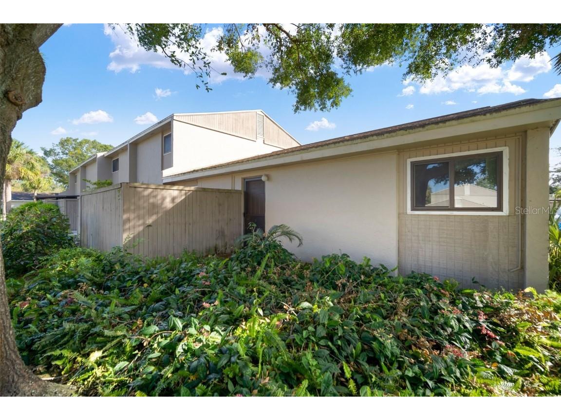 8702 Plum Lane Temple Terrace FL 33637 TB8314152 image1