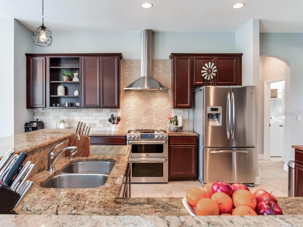 8703 Alafia Hills Drive Plant City FL 33567 TB8427669 image12