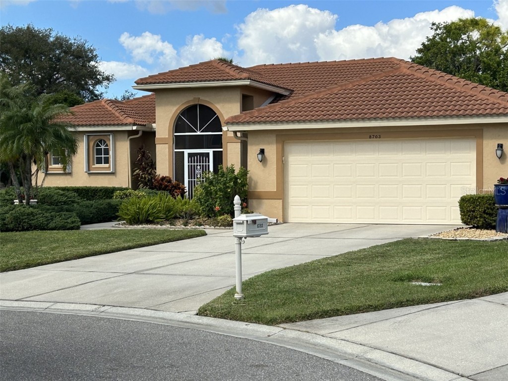 8703 Grey Oaks Avenue Sarasota FL 34238 A4591356 image1