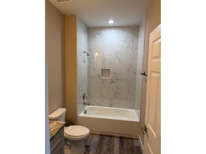 8703 N 48th Street Tampa FL 33617 TB8437131 image9