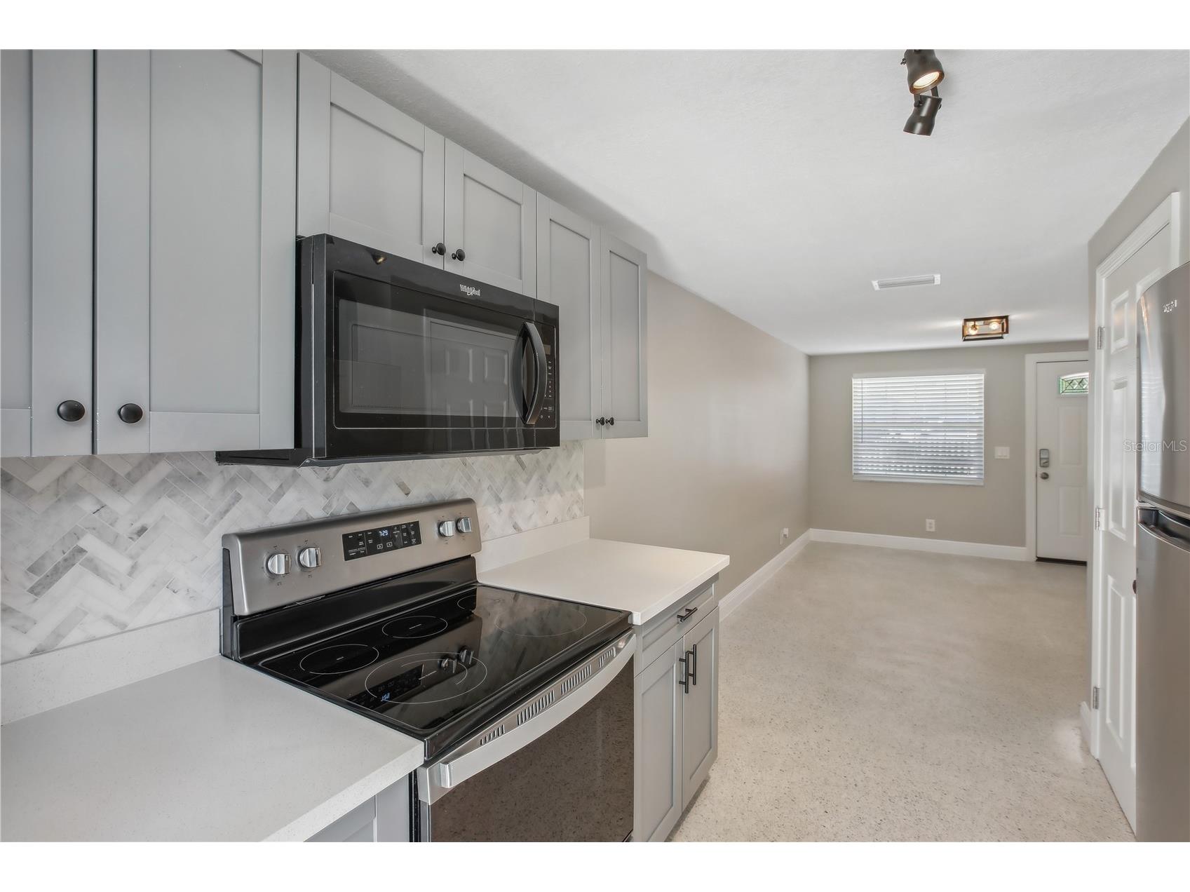 8703 Navajo Avenue Tampa FL 33637 TB8507396 image11