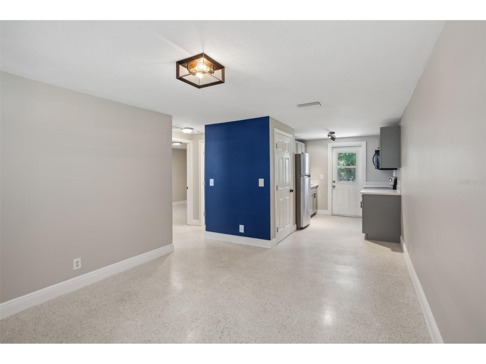 8703 Navajo Avenue Tampa FL 33637 TB8507396 image7