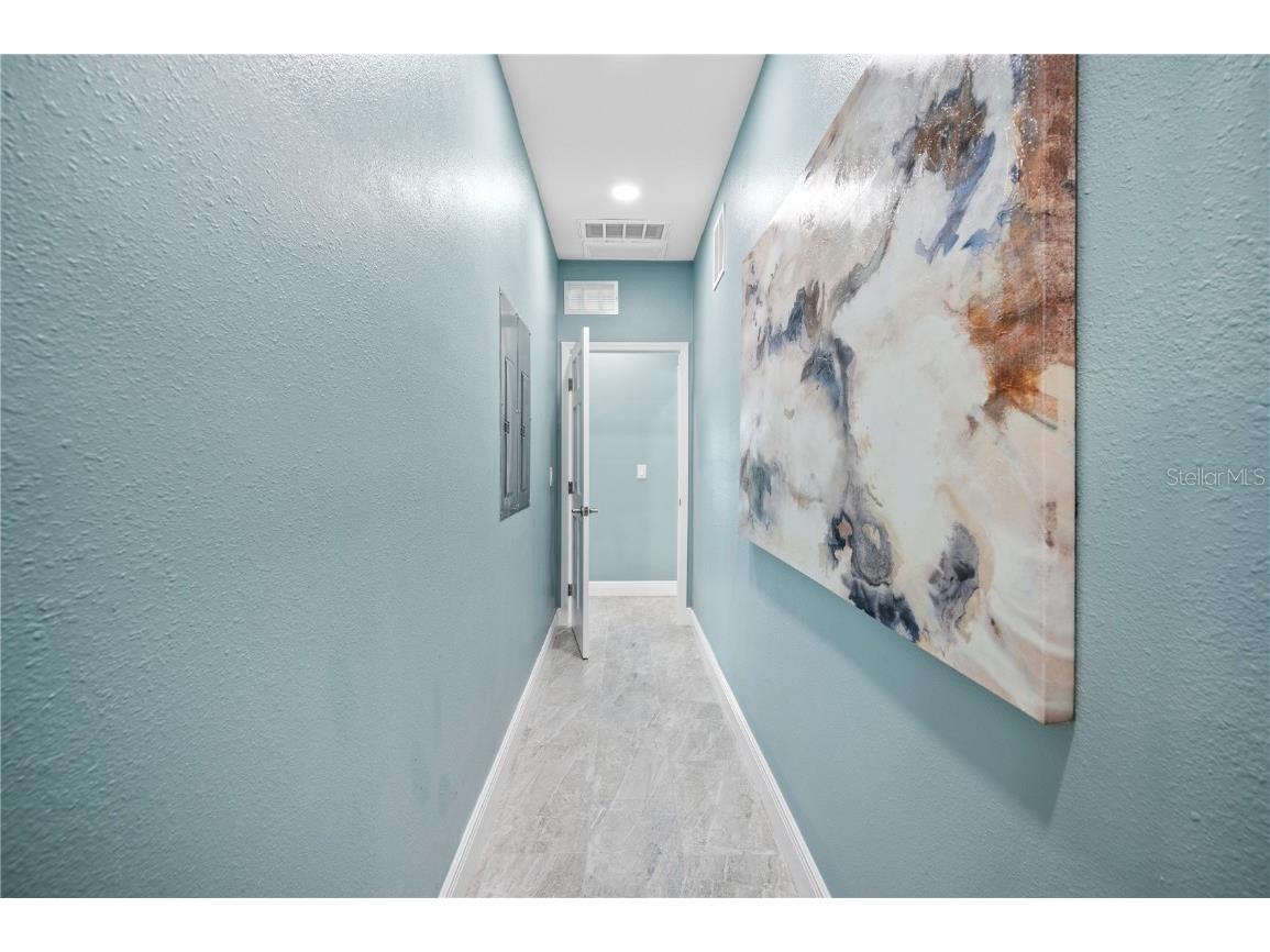 8704 Bay Crest Lane Tampa FL 33615 O6298771 image36