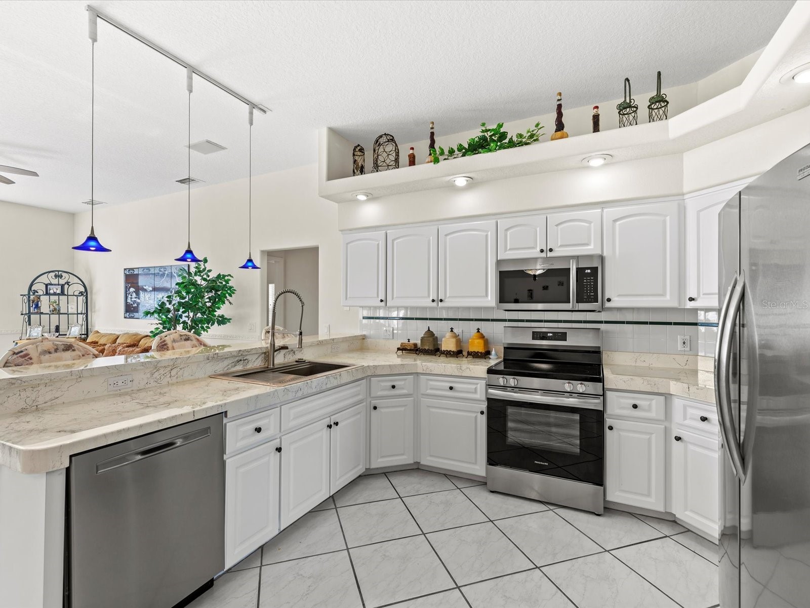 8704 Cypress Lakes Boulevard New Port Richey FL 34653 W7882510 image19