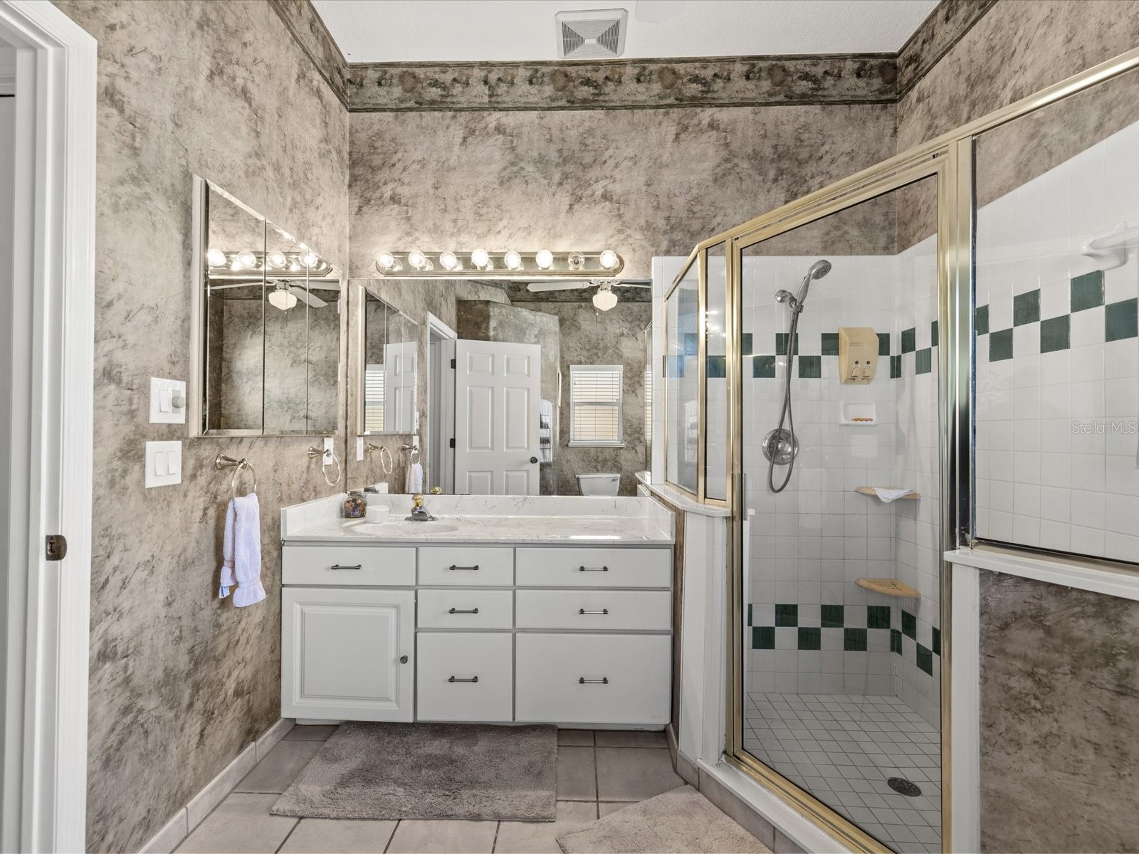 8704 Cypress Lakes Boulevard New Port Richey FL 34653 W7882510 image26