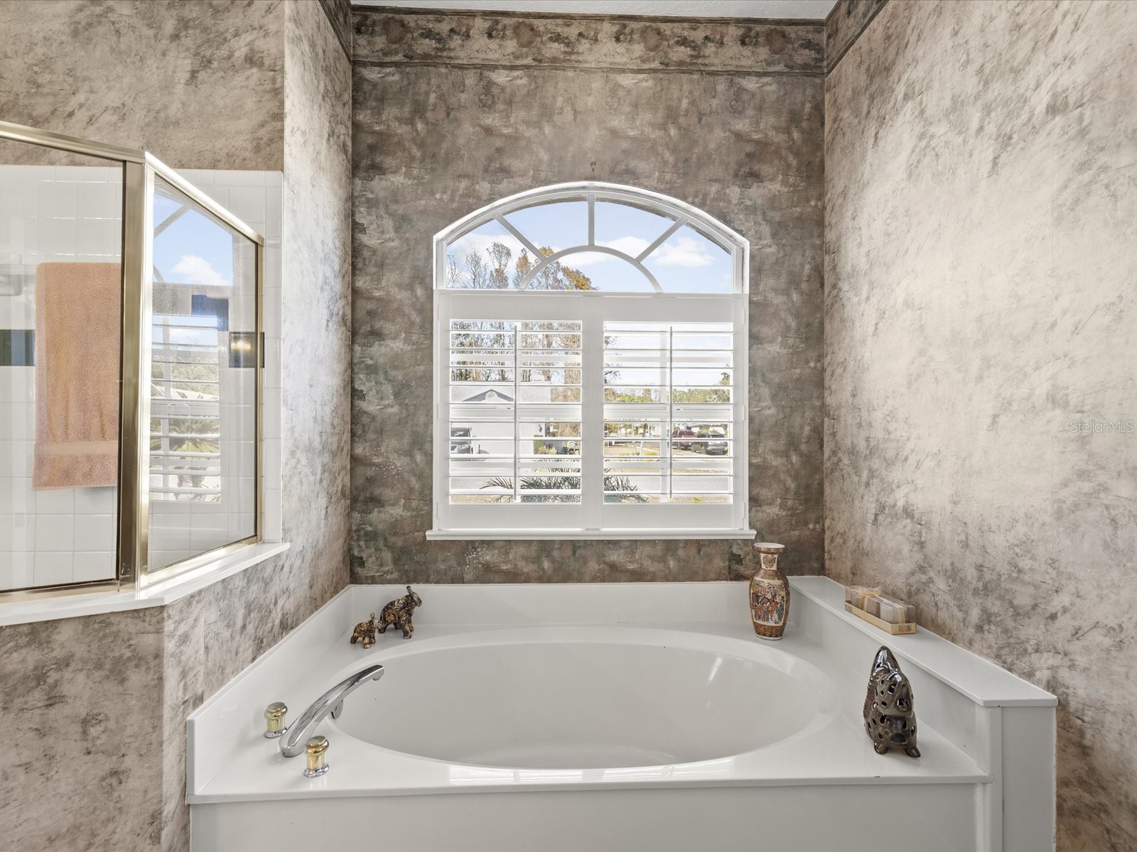 8704 Cypress Lakes Boulevard New Port Richey FL 34653 W7882510 image27