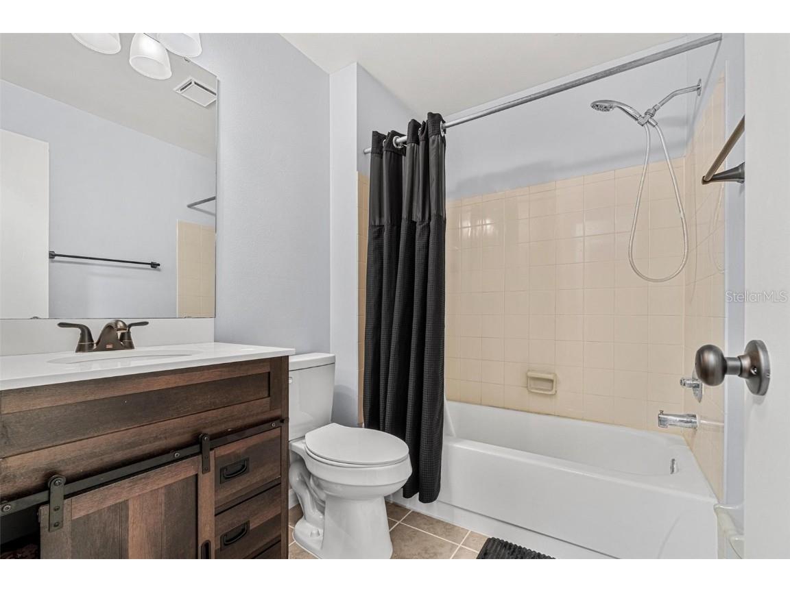 8704 Liberty Place Tampa FL 33615 TB8439651 image14