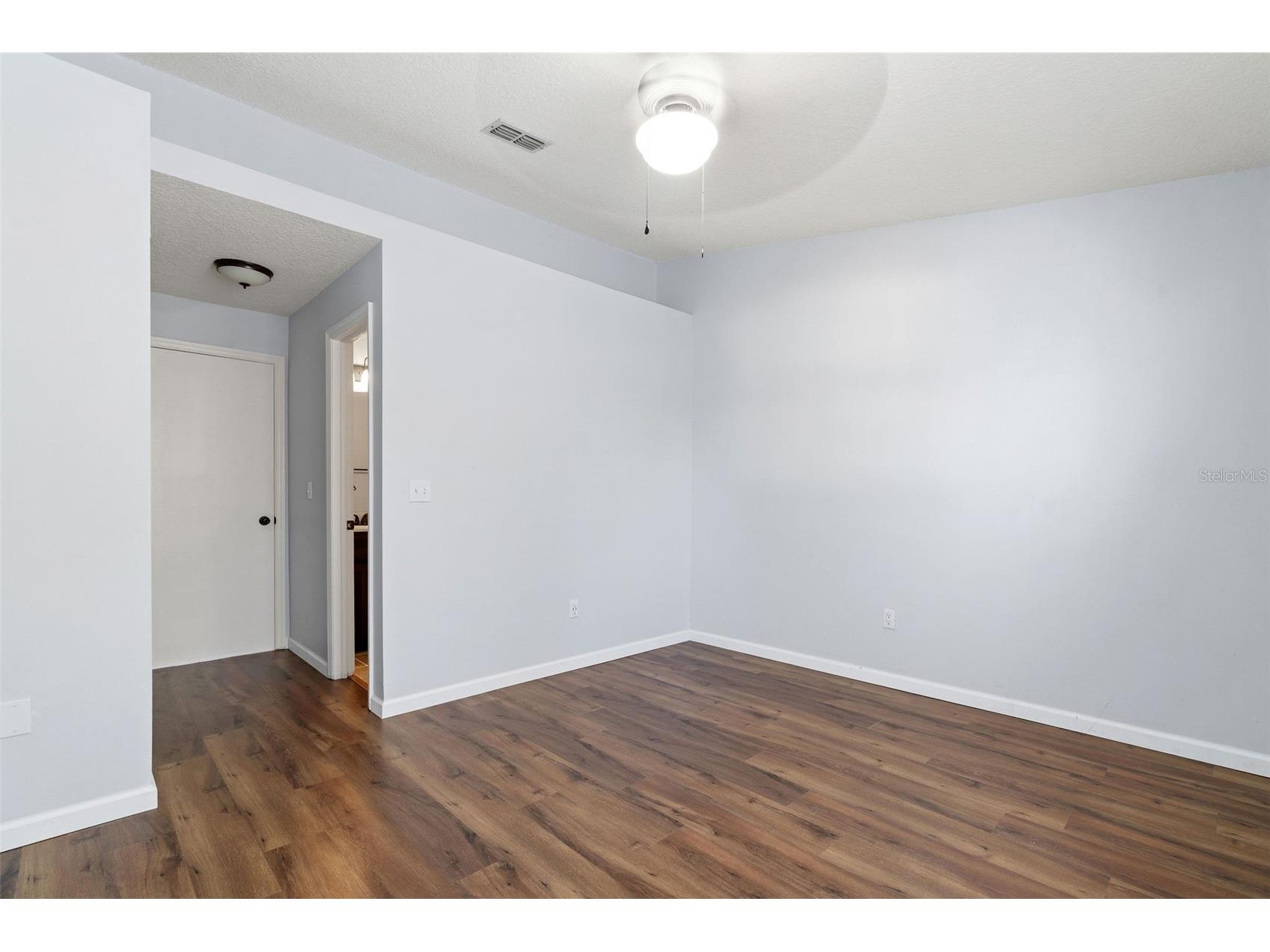 8704 Liberty Place Tampa FL 33615 TB8472404 image17