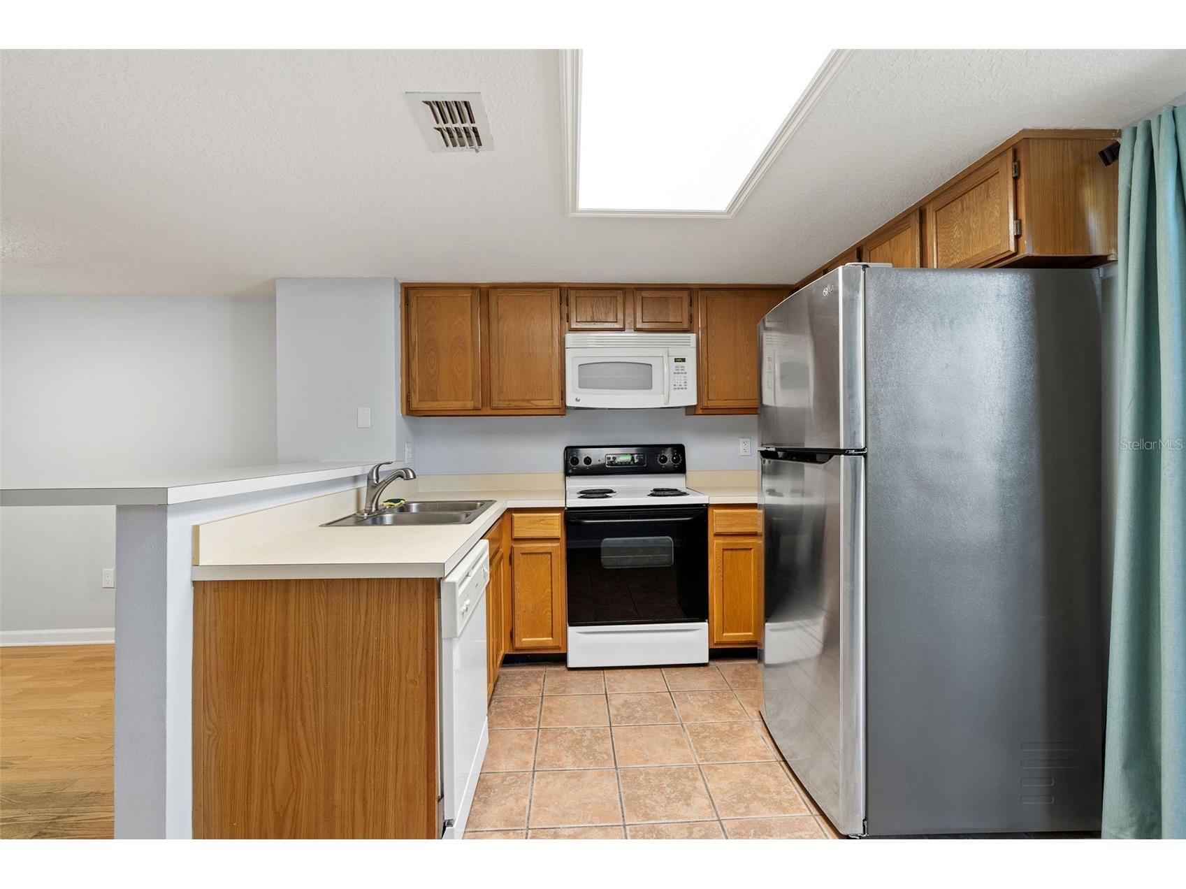 8704 Liberty Place Tampa FL 33615 TB8472404 image9