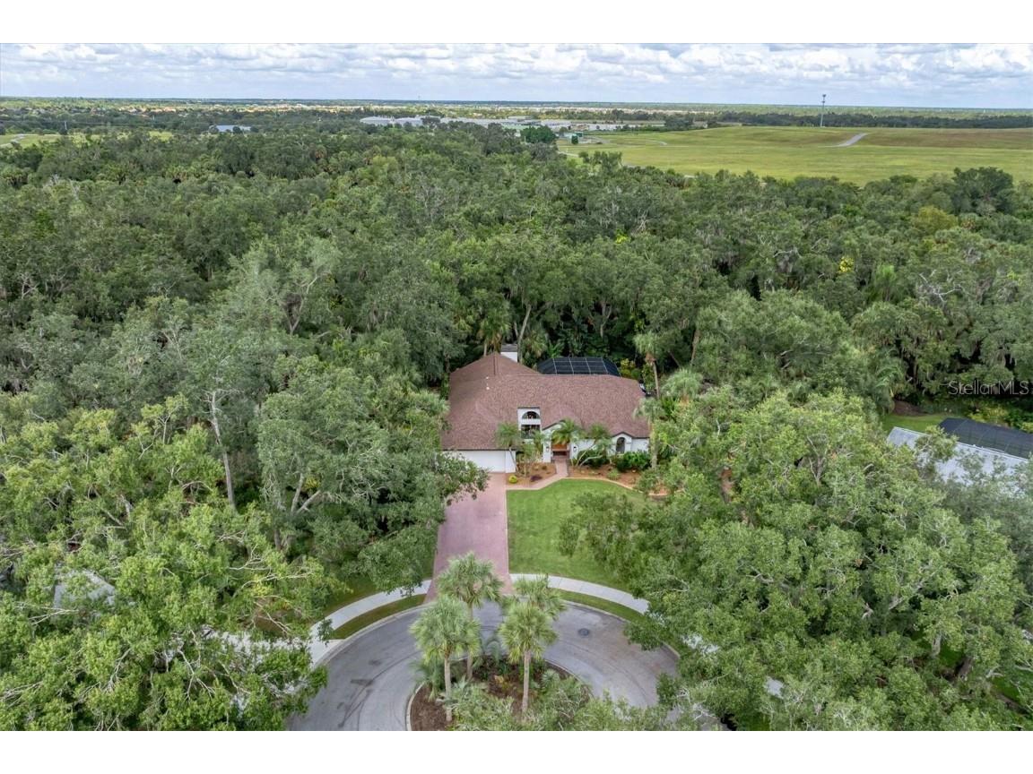 8704 Misty Creek Drive Sarasota FL 34241 A4668151 image2