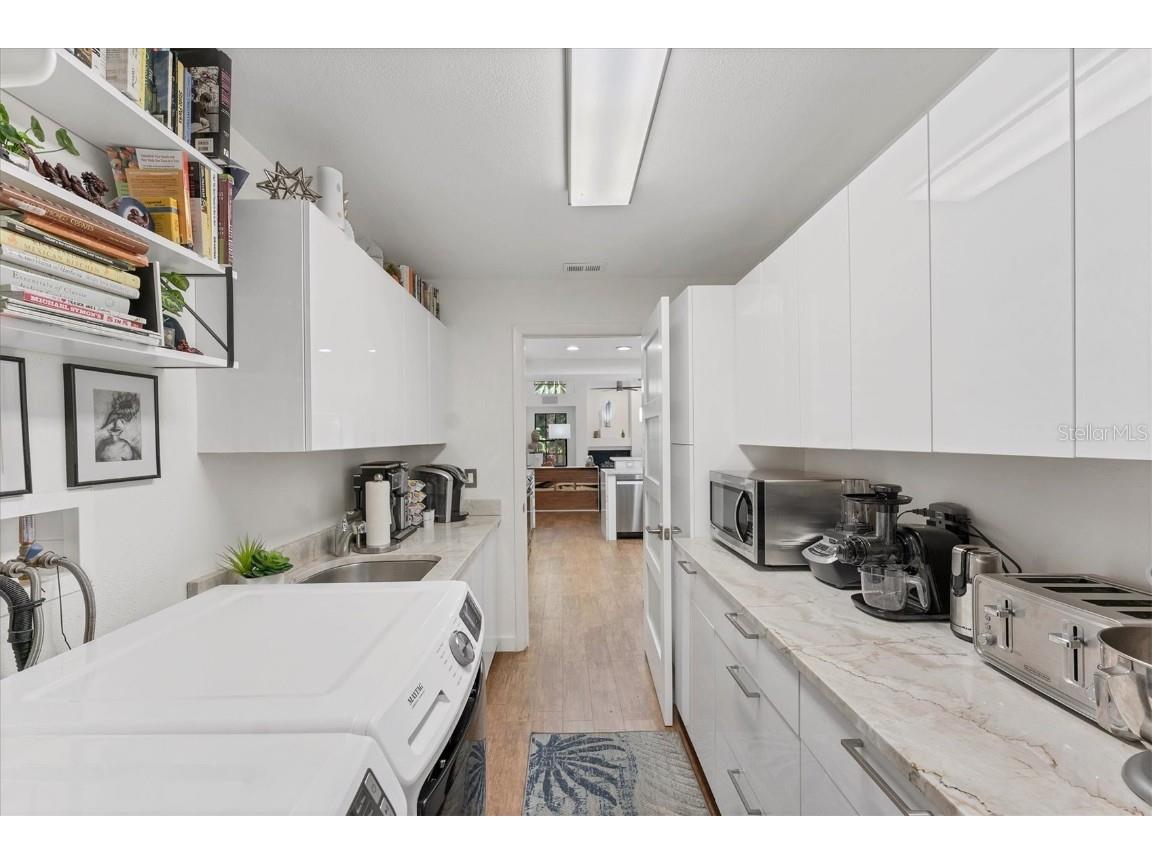 8704 Misty Creek Drive Sarasota FL 34241 A4668151 image42