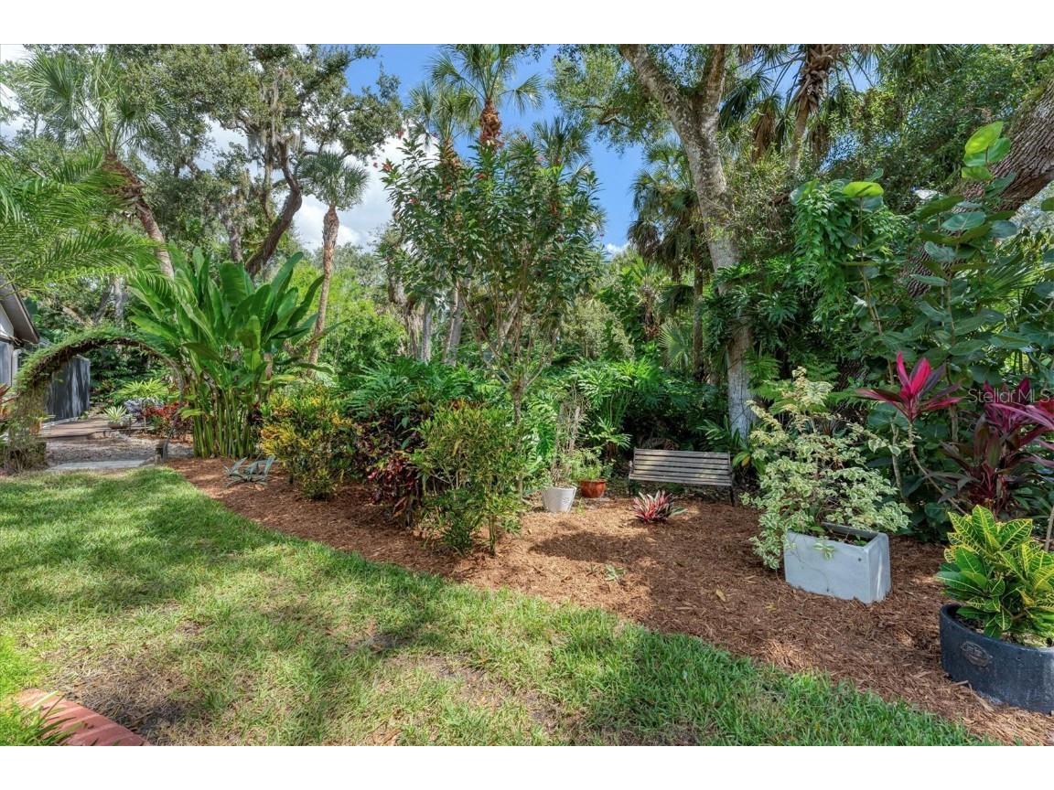 8704 Misty Creek Drive Sarasota FL 34241 A4668151 image56