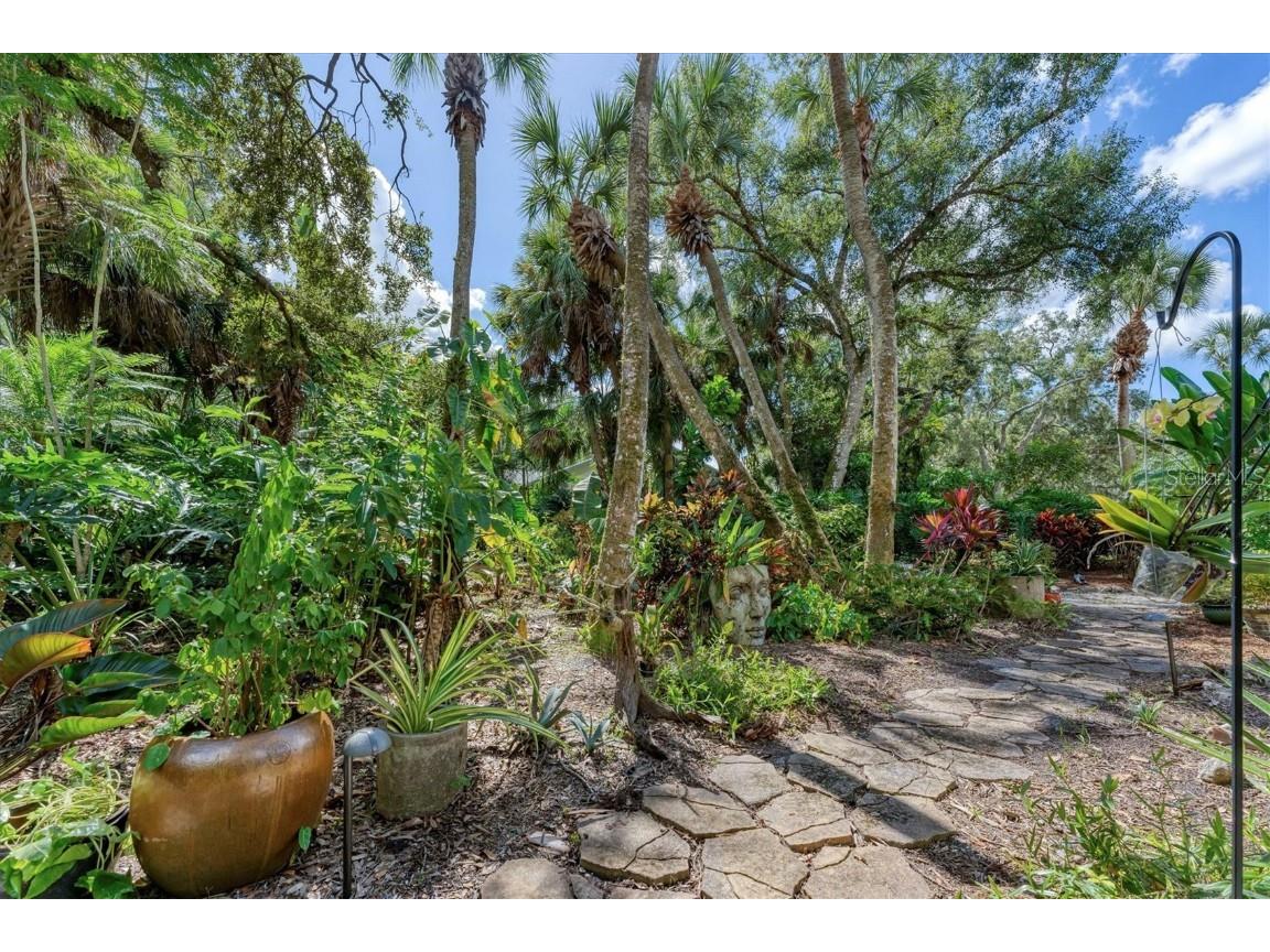 8704 Misty Creek Drive Sarasota FL 34241 A4668151 image65