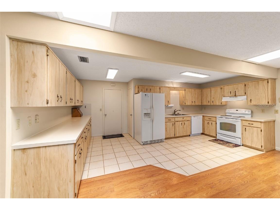 8704 SW 94th Lane #G Ocala FL 34481 OM703505 image13