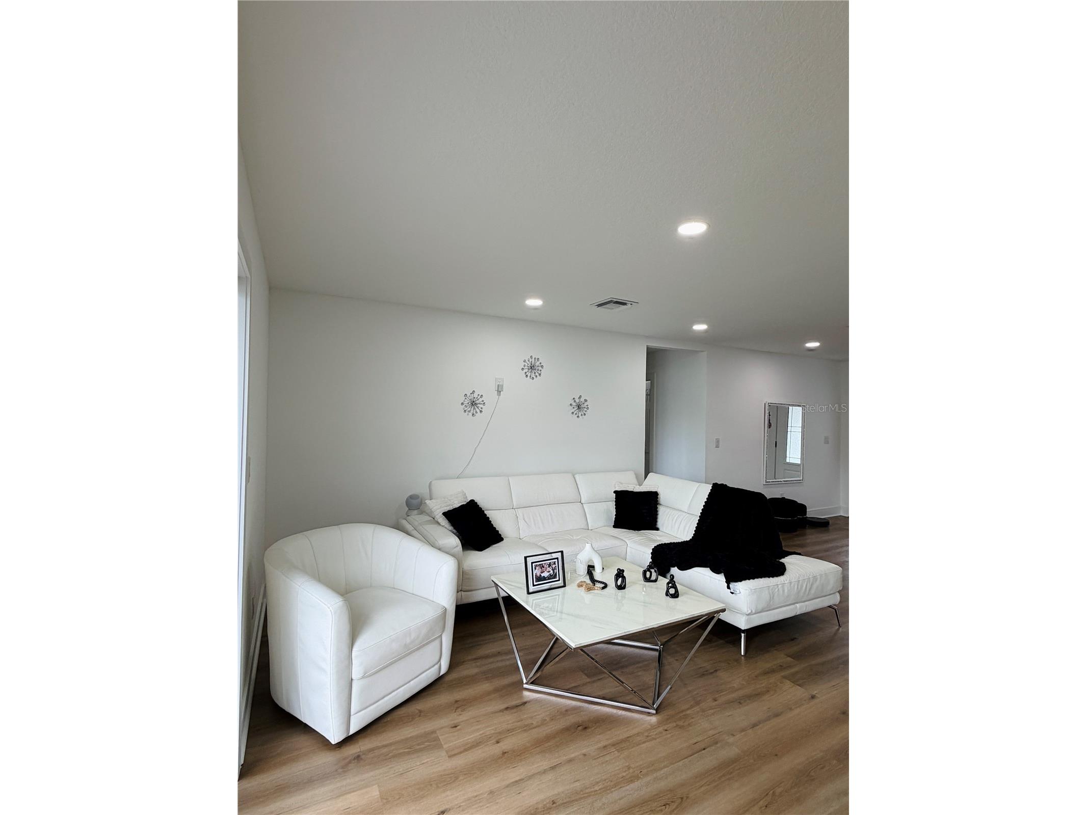 8705 Tahiti Lane Tampa FL 33615 TB8461036 image11