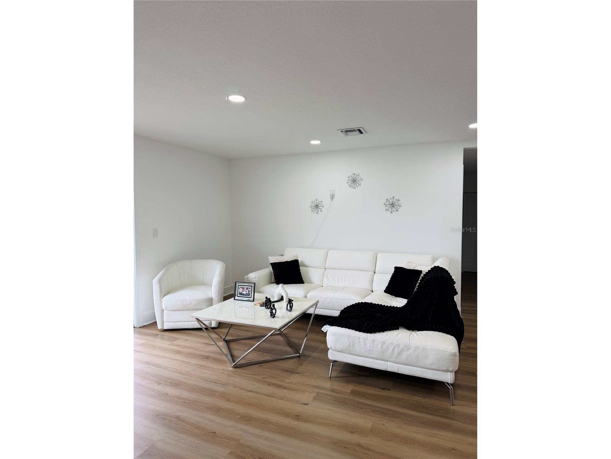 8705 Tahiti Lane Tampa FL 33615 TB8461036 image12