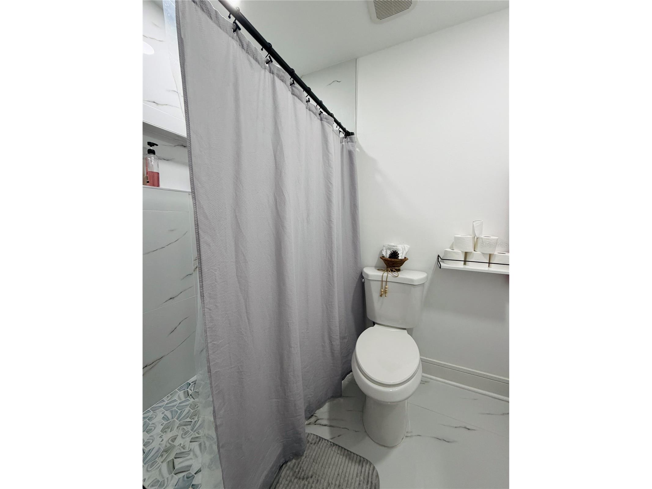 8705 Tahiti Lane Tampa FL 33615 TB8461036 image26