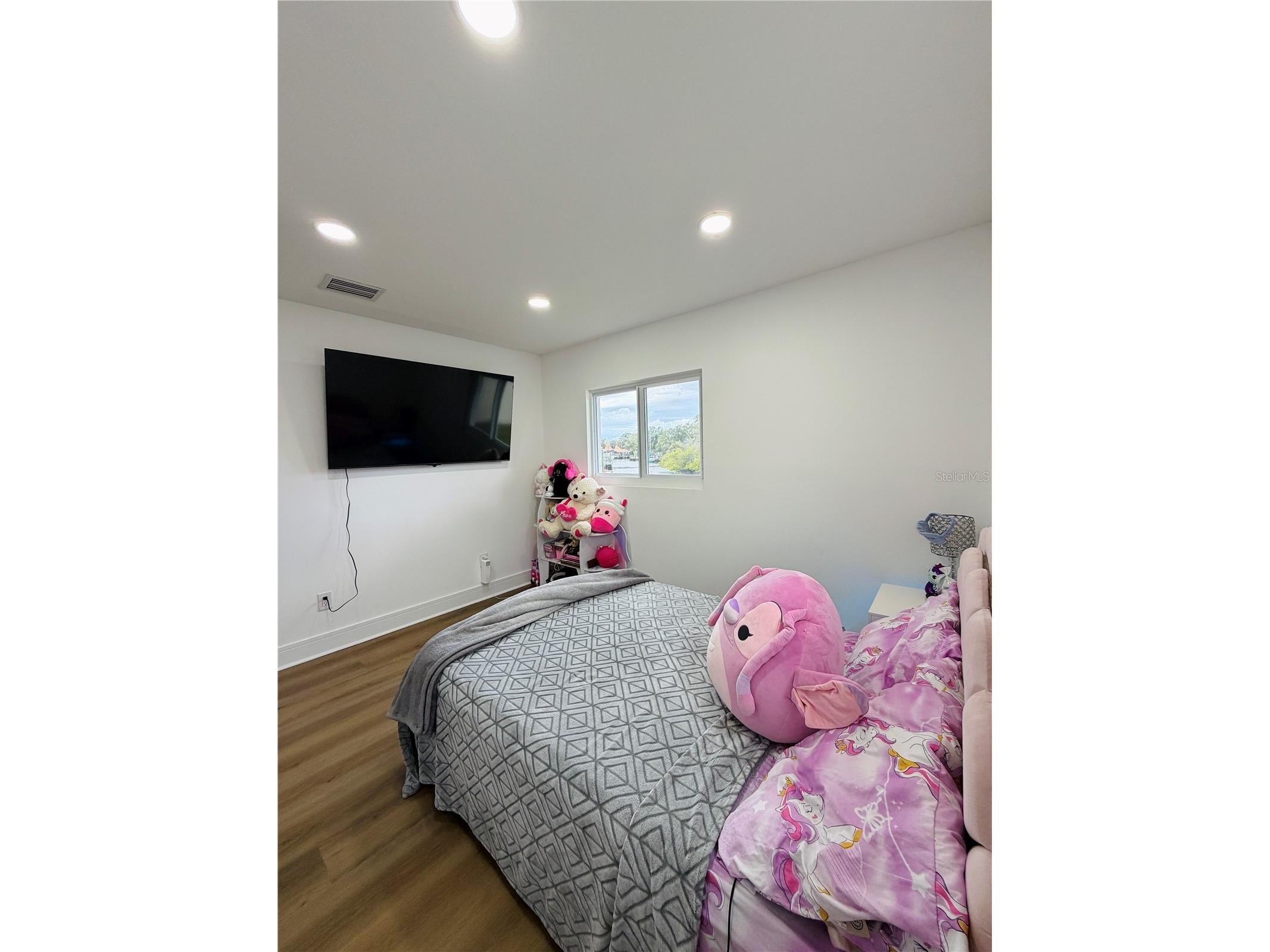 8705 Tahiti Lane Tampa FL 33615 TB8461036 image37